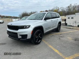 2023 Jeep Grand Cherokee Altitude z VIN 1C4RJKAG7P8886213, wystawiony jako Copart lot #55953755 z przebiegiem 36 872 mil mil oraz Czysty tytuł • Clean title. Historia ofert i sprzedaży dostępna na DreamBid. Obrazek 1.