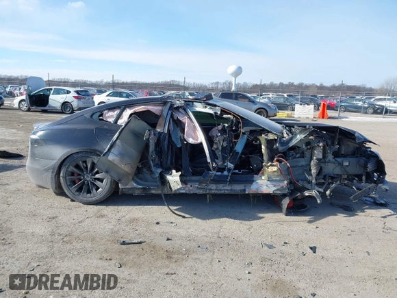 2016 Tesla Model S 90D with VIN 5YJSA1E42GF143731, listed as a IAAI auction lot 41394839 with Not provided miles and . Bid and sale history available at DreamBid. Image 14.