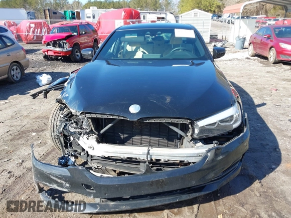 2019 BMW 5 Series 530i z VIN WBAJA5C56KWW03537, wystawiony jako IAAI lot #41430626 z przebiegiem 98 240 mil mil oraz . Historia ofert i sprzedaży dostępna na DreamBid. Obrazek 12.
