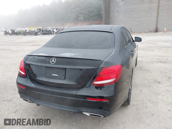 2018 Mercedes-Benz E with VIN WDDZF4KB7JA343160, listed as a IAAI auction lot 40470996 with 56,274 mi miles. Bid and sale history available at carsss.com. Image 16.