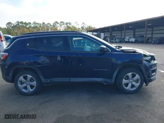 2021 Jeep Compass Altitude with VIN 3C4NJCBB4MT510184, listed as a IAAI auction lot 40973629 with 52,860 mi miles. Bid and sale history available at carsss.com. Image 13.