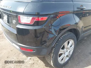 2018 Land Rover Range Rover Evoque SE with VIN SALVP2RX1JH282965, listed as a IAAI auction lot 41937035 with 40,491 mi miles. Bid and sale history available at carsss.com. Image 6.