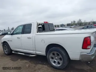 2009 Dodge Ram 1500 SLT with VIN 1D3HB18T69S812221, listed as a IAAI auction lot 40715494 with 306,416 mi miles. Bid and sale history available at carsss.com. Image 14.