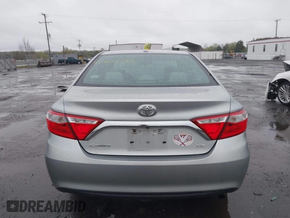 2015 Toyota Camry XLE with VIN 4T4BF1FK2FR448135, listed as a IAAI auction lot 41965092 with 67,367 mi miles. Bid and sale history available at carsss.com. Image 16.