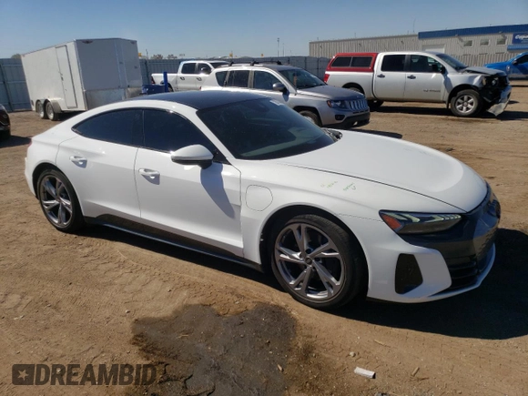 2022 Audi e-tron GT Premium Plus z VIN WAUFJBFW8N7010379, wystawiony jako Copart lot #72908444 z przebiegiem 16 623 mil mil oraz Szkoda całkowita • Salvage title. Historia ofert i sprzedaży dostępna na DreamBid. Obrazek 4.