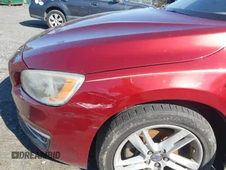 2015 Volvo S60 T5 Drive-E Premier с VIN YV126MFK3F1344944, выставлен на аукционе IAAI как лот 42305253 с пробегом 244 397 миль миль и . История ставок и продаж доступна на DreamBid. Изображение 6.