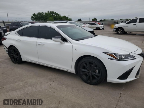 2023 Lexus ES with VIN 58AJZ1B17PU152208, listed as a Copart auction lot 50709745 with 30,597 mi miles and Salvage Title. Bid and sale history available at carsss.com. Image 4.