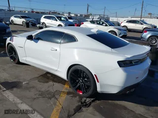 2018 Chevrolet Camaro 2LT with VIN 1G1FD1RS7J0160296, listed as a IAAI auction lot 41359225 with 35,431 mi miles. Bid and sale history available at carsss.com. Image 3.