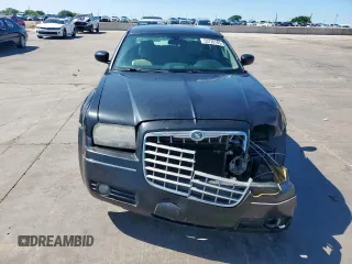 2006 Chrysler 300 Touring with VIN 2C3KA53GX6H438416, listed as a Copart auction lot 53726185 with 199,286 mi miles and Salvage Title. Bid and sale history available at carsss.com. Image 5.
