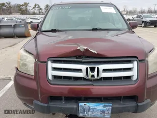 2007 Honda Pilot EX with VIN 5FNYF28407B017459, listed as a IAAI auction lot 41687985 with 177,200 mi miles. Bid and sale history available at carsss.com. Image 6.