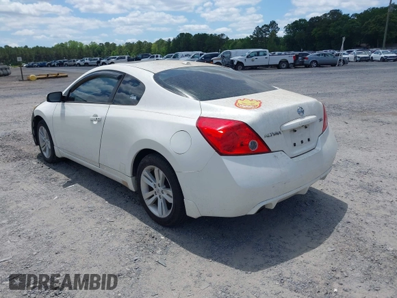2012 Nissan Altima 2.5 S with VIN 1N4AL2EP5CC113044, listed as a IAAI auction lot 42143104 with 189,339 mi miles. Bid and sale history available at carsss.com. Image 3.