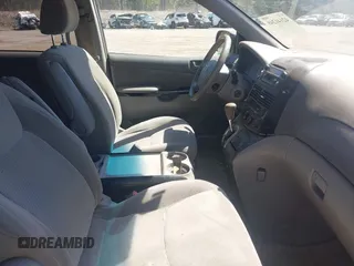 2004 Toyota Sienna CE with VIN 5TDZA23C84S215246, listed as a IAAI auction lot 42141248 with 146,206 mi miles and . Bid and sale history available at DreamBid. Image 5.