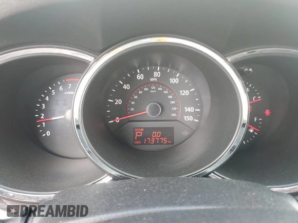 2011 Kia Sorento LX with VIN 5XYKT4A28BG111223, listed as a Copart auction lot 51696095 with 173,775 mi miles and Salvage Title. Bid and sale history available at DreamBid. Image 9.