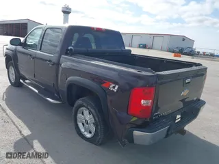 2008 Chevrolet Silverado 1500 LTZ with VIN 2GCEK133081240175, listed as a IAAI auction lot 42024317 with 214,559 mi miles. Bid and sale history available at carsss.com. Image 6.