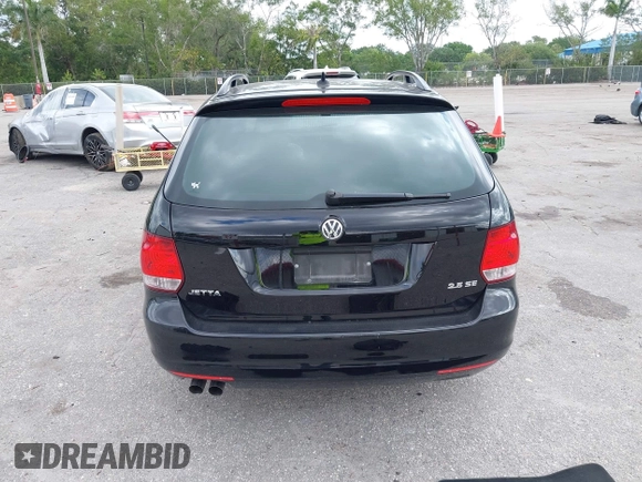 2013 Volkswagen Jetta SportWagen SE with VIN 3VWPX7AJ4DM655174, listed as a IAAI auction lot 42072632 with 65,899 mi miles. Bid and sale history available at carsss.com. Image 15.