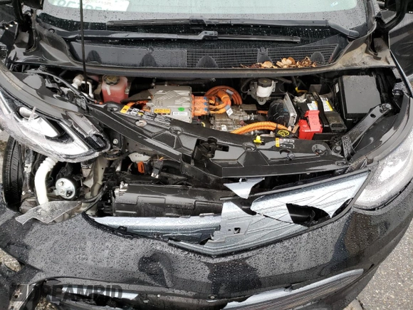 2018 Chevrolet Bolt EV Premier with VIN 1G1FX6S04J4114186, listed as a Copart auction lot 42676723 with 111,183 mi miles. Bid and sale history available at carsss.com. Image 12.