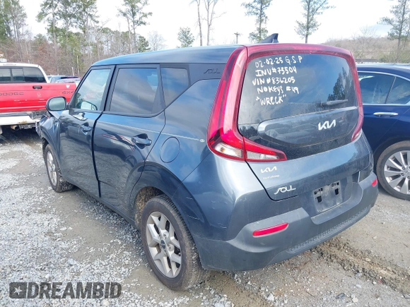 2022 Kia Soul LX with VIN KNDJ23AUXN7836205, listed as a IAAI auction lot 41525234 with 43,700 mi miles and . Bid and sale history available at DreamBid. Image 3.
