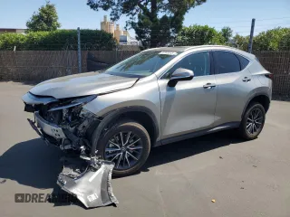 2024 Lexus NX 350h Premium z VIN 2T2GKCEZ8RC019377, wystawiony jako Copart lot #55888845 z przebiegiem 26 001 mil mil oraz Szkoda całkowita • Salvage title. Historia ofert i sprzedaży dostępna na DreamBid. Obrazek 1.