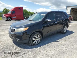 2012 Kia Sorento LX z VIN 5XYKT3A11CG202353, wystawiony jako Copart lot #57578885 z przebiegiem 295 209 mil mil oraz Szkoda całkowita • Salvage title. Historia ofert i sprzedaży dostępna na DreamBid. Obrazek 1.
