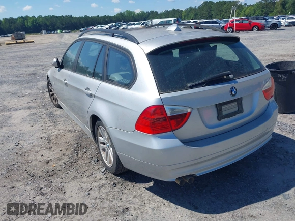 2007 BMW 3 Series 328xi z VIN WBAVT73597FZ35292, wystawiony jako IAAI lot #42263171 z przebiegiem 234 716 mil mil oraz . Historia ofert i sprzedaży dostępna na DreamBid. Obrazek 3.