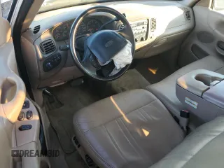 1997 Ford F-150 XL z VIN 1FTEX17L6VNC64972, wystawiony jako Copart lot #44467905 z przebiegiem 163 982 mil mil oraz Szkoda całkowita • Salvage title. Historia ofert i sprzedaży dostępna na DreamBid. Obrazek 8.