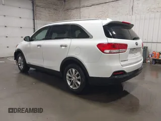 2016 Kia Sorento LX with VIN 5XYPGDA51GG047781, listed as a IAAI auction lot 42137935 with 103,386 mi miles. Bid and sale history available at carsss.com. Image 3.