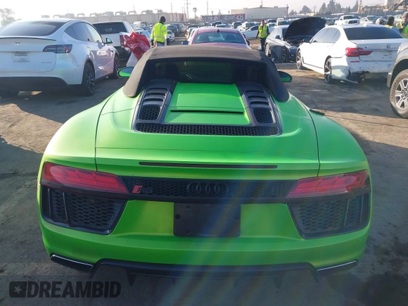2017 Audi R8 z VIN WUAVACFX5H7903923, wystawiony jako IAAI lot #41348191 z przebiegiem 53 883 mil mil oraz . Historia ofert i sprzedaży dostępna na DreamBid. Obrazek 16.