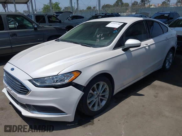 2020 Ford Fusion SE with VIN 3FA6P0LU9LR227928, listed as a IAAI auction lot 42445186 with 59,431 mi miles and . Bid and sale history available at DreamBid. Image 2.