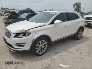 2019 Lincoln MKC Select with VIN 5LMCJ2C94KUL27117, listed as a Copart auction lot 59930665 with 131,665 mi miles and Salvage title. Bid and sale history available at DreamBid. Image 1.