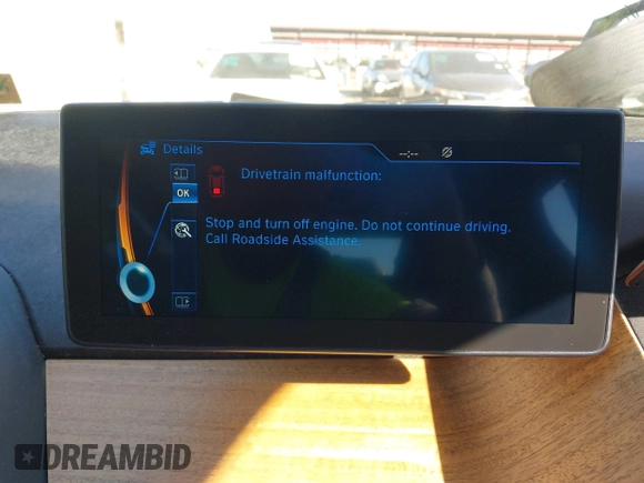 2016 BMW i3 z VIN WBY1Z2C51GV556942, wystawiony jako IAAI lot #40681795 z przebiegiem 56 886 mil mil oraz . Historia ofert i sprzedaży dostępna na DreamBid. Obrazek 19.