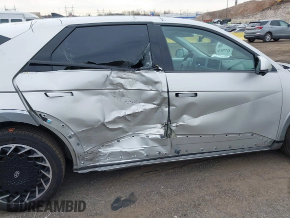 2024 Hyundai Ioniq 5 Limited z VIN KM8KRDDF0RU285367, wystawiony jako IAAI lot #41779126 z przebiegiem 3 567 mil mil oraz . Historia ofert i sprzedaży dostępna na DreamBid. Obrazek 6.