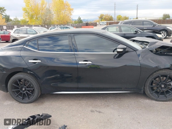 2016 Nissan Maxima Platinum with VIN 1N4AA6AP6GC431263, listed as a IAAI auction lot 40713089 with Not provided miles and . Bid and sale history available at DreamBid. Image 14.