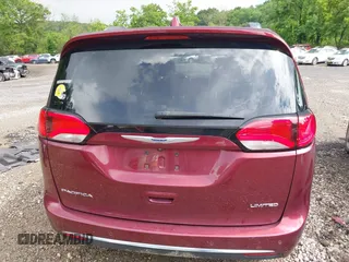 2018 Chrysler Pacifica Limited with VIN 2C4RC1GG3JR226337, listed as a IAAI auction lot 42519396 with 102,229 mi miles and . Bid and sale history available at DreamBid. Image 16.