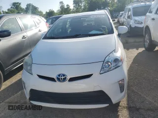 2013 Toyota Prius One with VIN JTDKN3DU4D1629530, listed as a Copart auction lot 63483455 with 111,459 mi miles and Clean title. Bid and sale history available at DreamBid. Image 5.