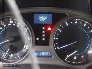 2008 Lexus IS 250 with VIN JTHCK262885022045, listed as a IAAI auction lot 41750720 with 176,365 mi miles. Bid and sale history available at carsss.com. Image 7.
