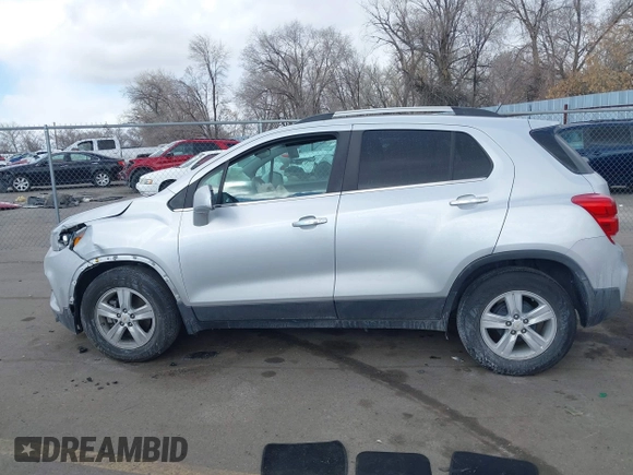 2019 Chevrolet Trax LT with VIN KL7CJLSB0KB753820, listed as a IAAI auction lot 41562873 with 65,028 mi miles and . Bid and sale history available at carsss.com. Image 14.