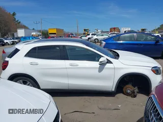 2019 Mercedes-Benz GLA 250 z VIN WDCTG4GB9KU019398, wystawiony jako IAAI lot #42080708 z przebiegiem 54 298 mil mil oraz . Historia ofert i sprzedaży dostępna na DreamBid. Obrazek 13.