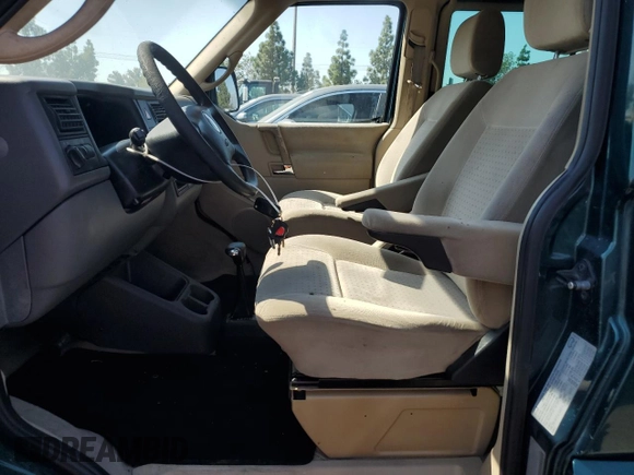 2003 Volkswagen EuroVan с VIN WV2KB47043H001319, выставлен на аукционе Copart как лот 73758024 с пробегом 88 497 миль миль и Чистый • Clean title. История ставок и продаж доступна на DreamBid. Изображение 7.