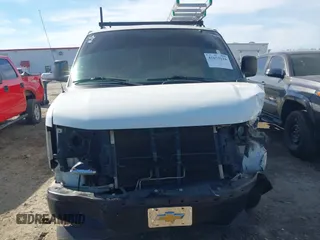2017 Chevrolet Express Cargo Van with VIN 1GCWGAFF8H1139628, listed as a IAAI auction lot 41673116 with 173,895 mi miles. Bid and sale history available at carsss.com. Image 13.