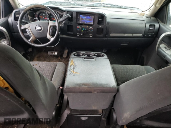 2008 Chevrolet Silverado 1500 1LT with VIN 2GCEC130081124610, listed as a Copart auction lot 45158565 with 327,843 mi miles and Salvage Title. Bid and sale history available at DreamBid. Image 8.