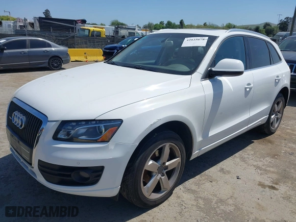 2012 Audi Q5 2.0T Premium Plus with VIN WA1LFAFP9CA121303, listed as a IAAI auction lot 42035678 with 165,581 mi miles. Bid and sale history available at carsss.com. Image 2.