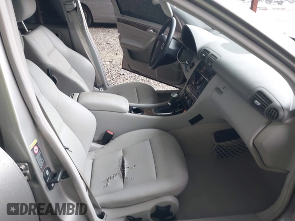 2007 Mercedes-Benz C 230 Sport с VIN WDBRF52H57E026692, выставлен на аукционе IAAI как лот 42351205 с пробегом 78 743 миль миль и . История ставок и продаж доступна на DreamBid. Изображение 5.