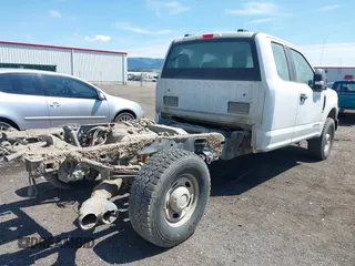 2020 Ford F-250 XL with VIN 1FT7X2BT2LEC53597, listed as a IAAI auction lot 42404660 with 94,425 mi miles and . Bid and sale history available at DreamBid. Image 4.