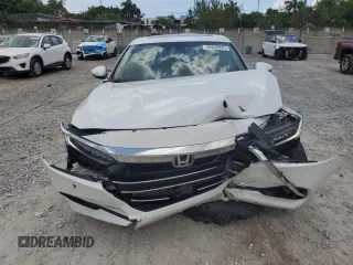 2021 Honda Accord Touring with VIN 1HGCV2F97MA027102, listed as a Copart auction lot 58820925 with 32,457 mi miles and Non repairable. Bid and sale history available at DreamBid. Image 5.
