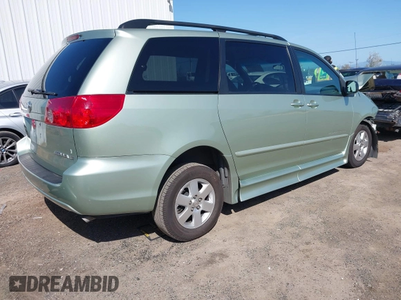 2008 Toyota Sienna CE with VIN 5TDZK23C28S158951, listed as a IAAI auction lot 41986003 with 67,696 mi miles. Bid and sale history available at carsss.com. Image 4.