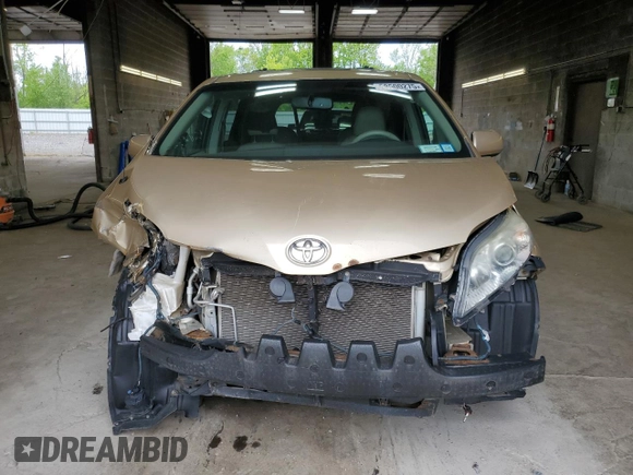 2012 Toyota Sienna XLE with VIN 5TDDK3DC1CS047265, listed as a Copart auction lot 58500275 with 203,548 mi miles and Salvage title. Bid and sale history available at DreamBid. Image 5.