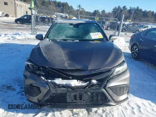 2022 Toyota Camry SE with VIN 4T1T11AK7NU690017, listed as a IAAI auction lot 41628839 with 38,678 mi miles. Bid and sale history available at carsss.com. Image 13.