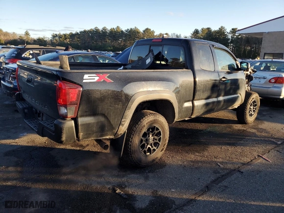 2021 Toyota Tacoma 4WD SR with VIN 3TYSX5EN9MT005100, listed as a Copart auction lot 85952424 with 85,824 mi miles and Salvage Title. Bid and sale history available at carsss.com. Image 3.