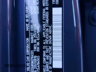 2022 Volvo XC40 Twin Plus z VIN YV4ED3UR9N2764331, wystawiony jako Copart lot #72852362 z przebiegiem Nie podano mil oraz . Historia ofert i sprzedaży dostępna na DreamBid. Obrazek 14.