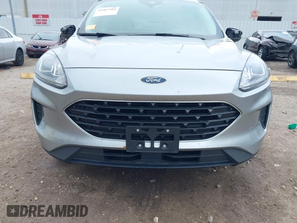 2021 Ford Escape SE with VIN 1FMCU0G62MUA62778, listed as a IAAI auction lot 41907984 with 37,118 mi miles and . Bid and sale history available at carsss.com. Image 13.